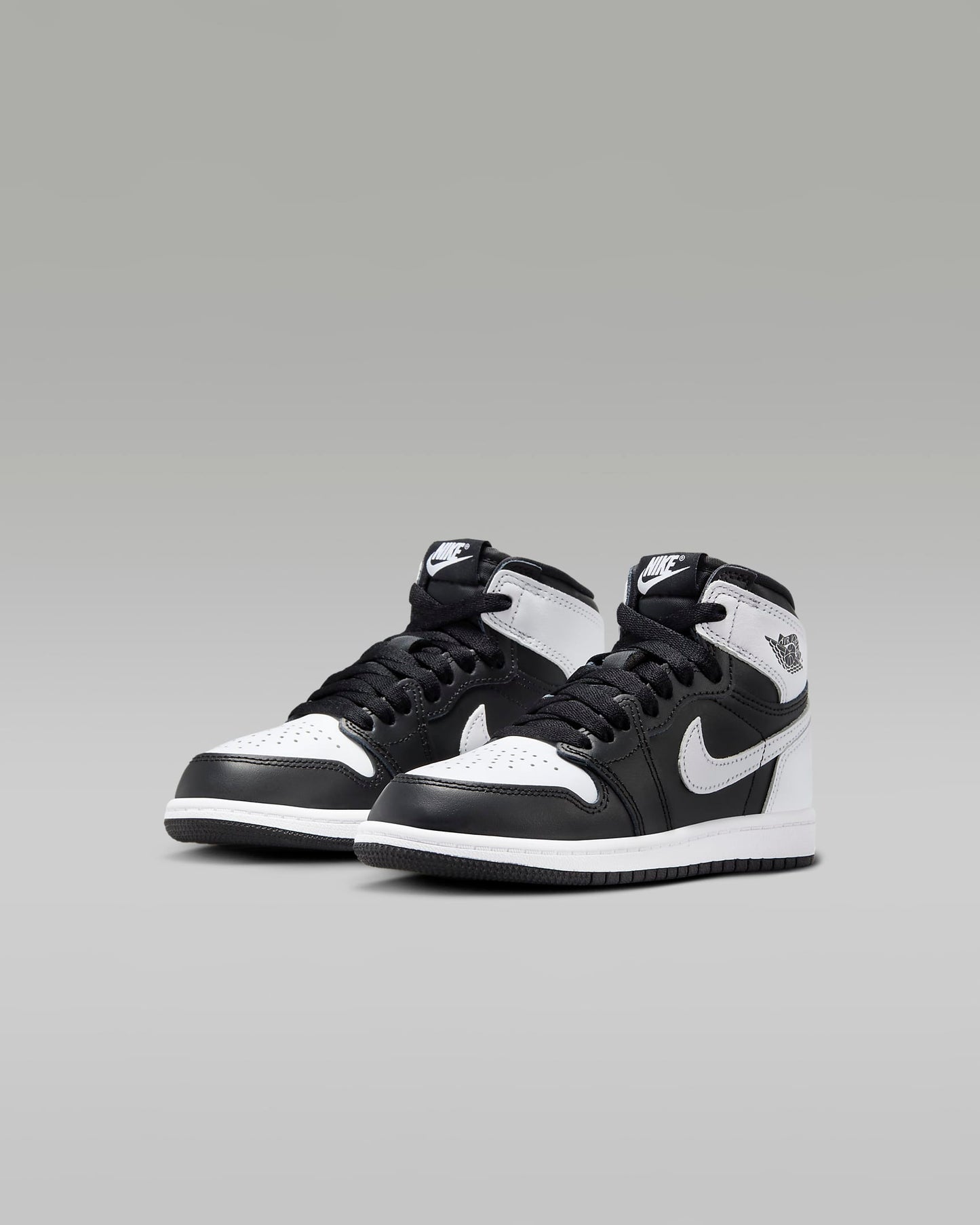 Jordan 1 Retro High OG "Black & White"