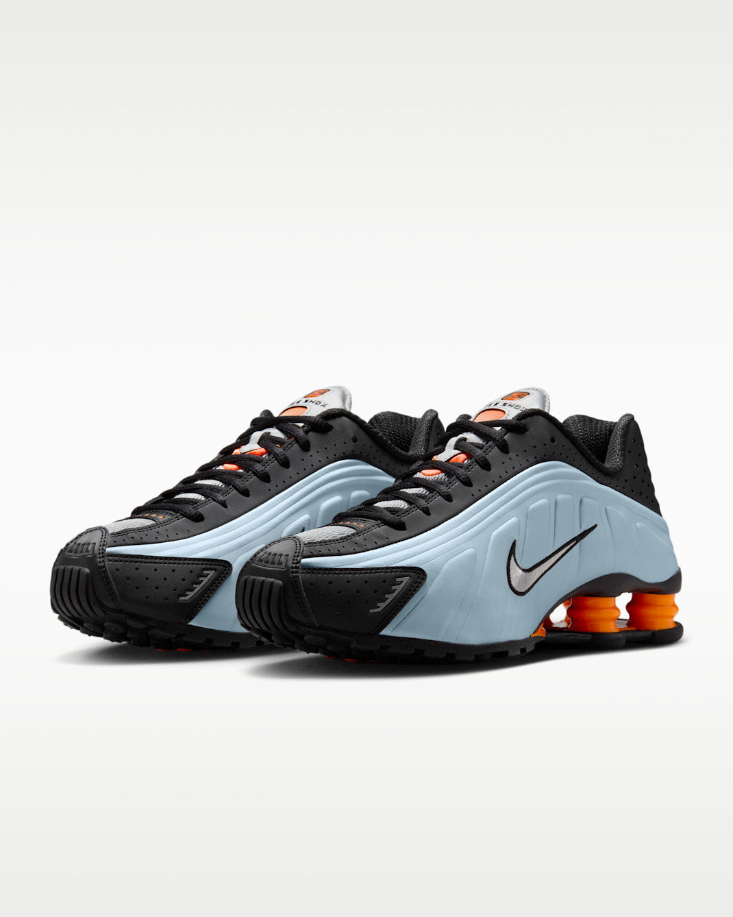 NIKE SHOX R4
