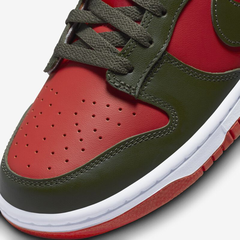 Nike Dunk Low Retro