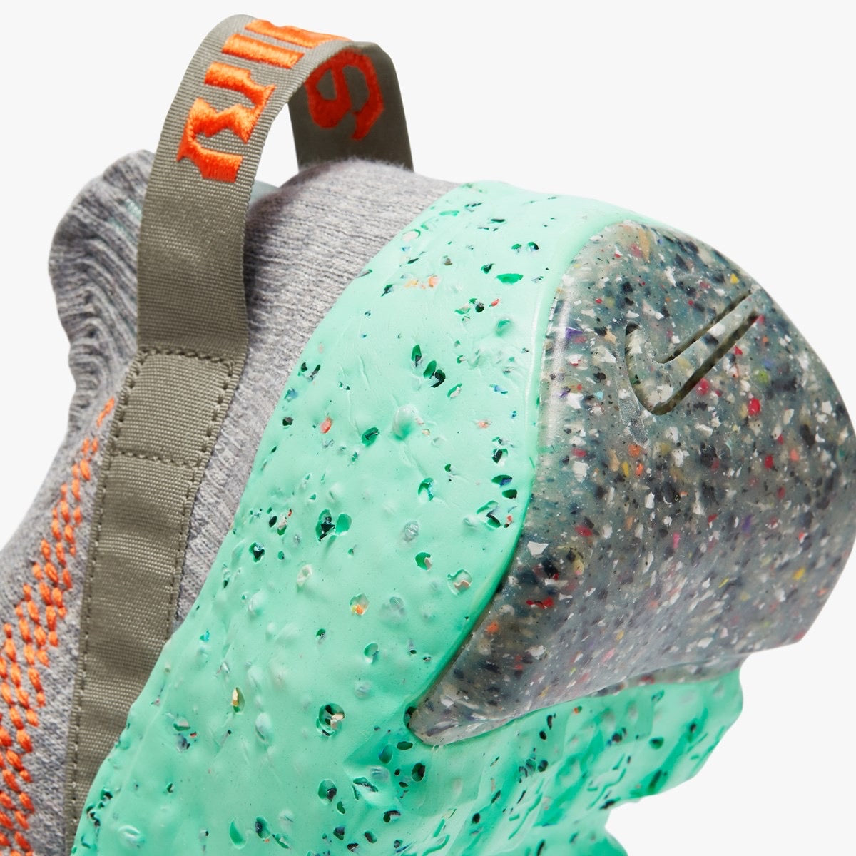 NIKE SPORTSWEAR Space Hippie 04