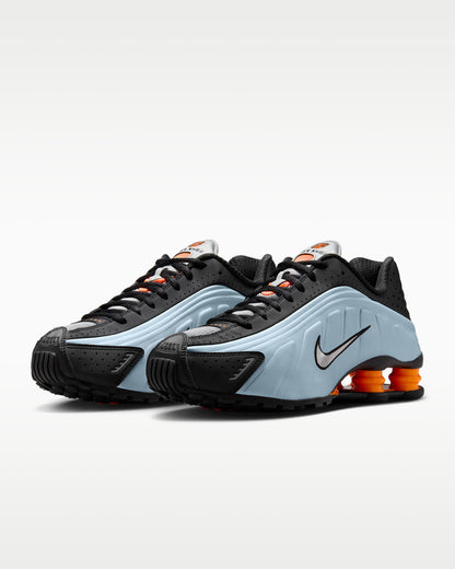 NIKE SHOX R4